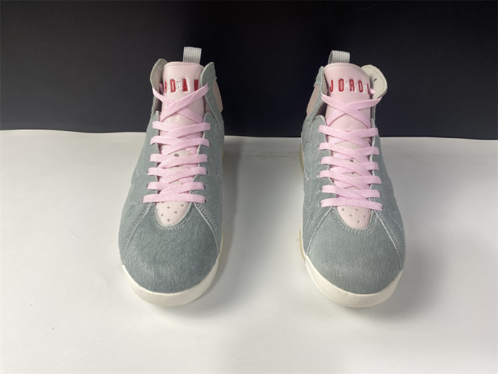 Air Jordan 7 Retro Neutral Grey CT8528-002