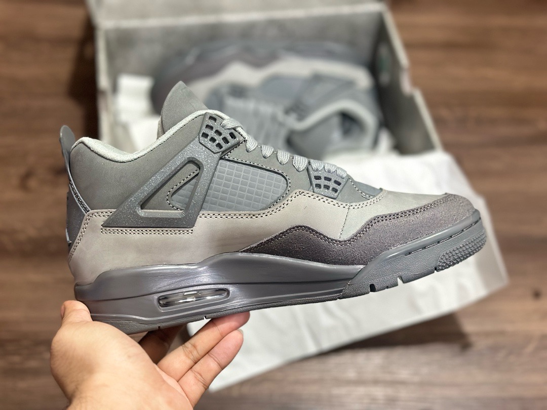 Jordan 4 Ash cement FQ7928-001