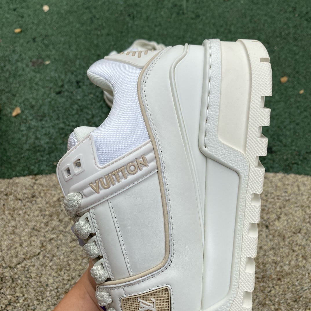 LV TRAINER MAXI White