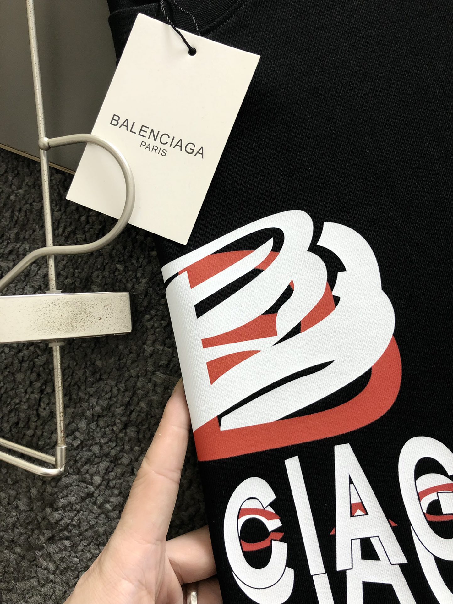 Ba*len*cia*ga t-shirts