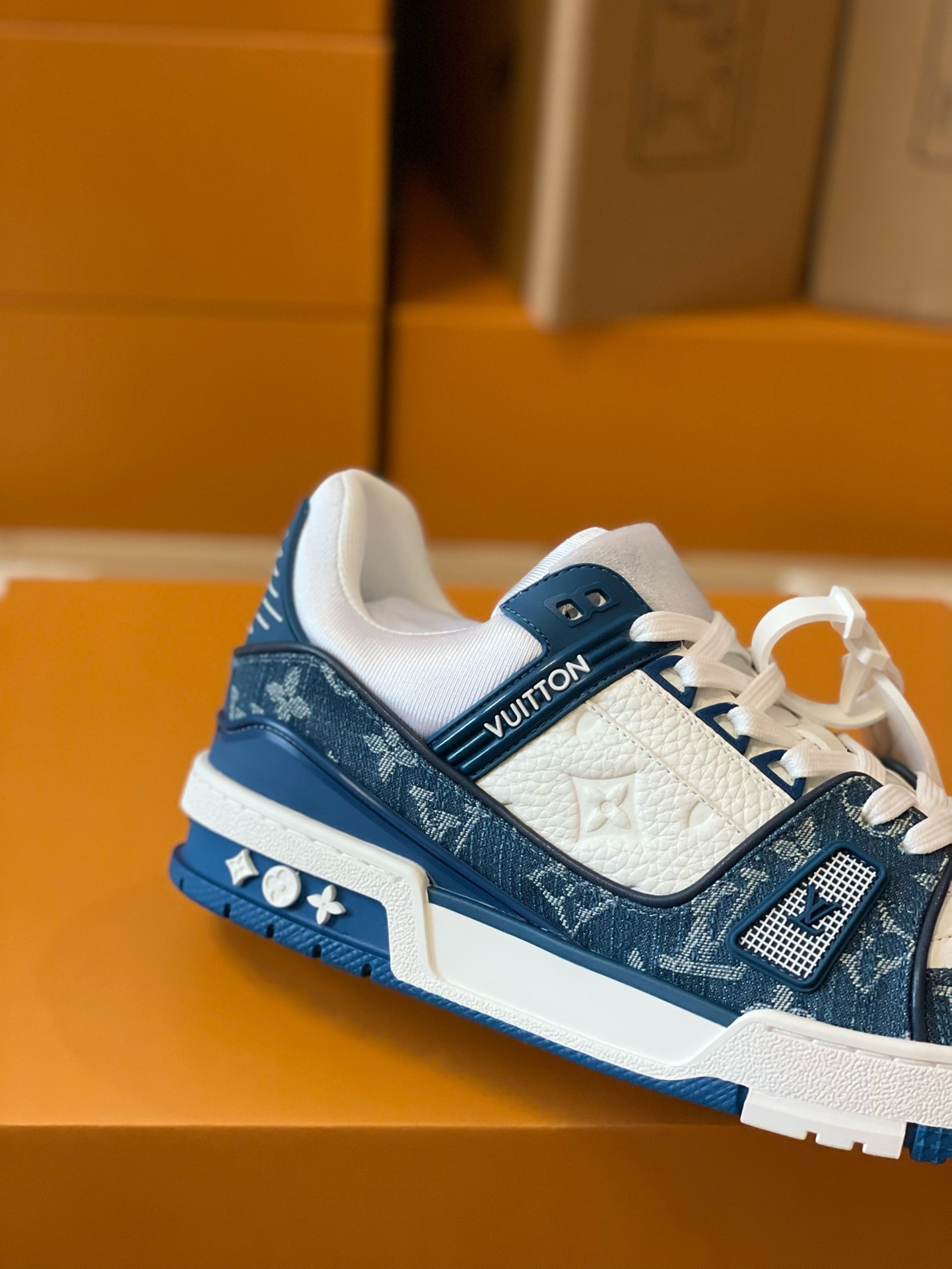 Loui Vuitto TRAINER SNEAKER